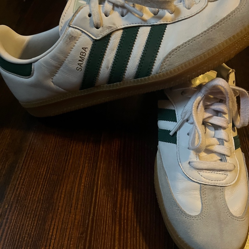 Adidas Samba Sz. 11 Green Stripe Shoes